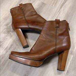 Stuart Weitzman Chestnut Brown Leather Platform Heeled Square Toe Ankle Boots 11